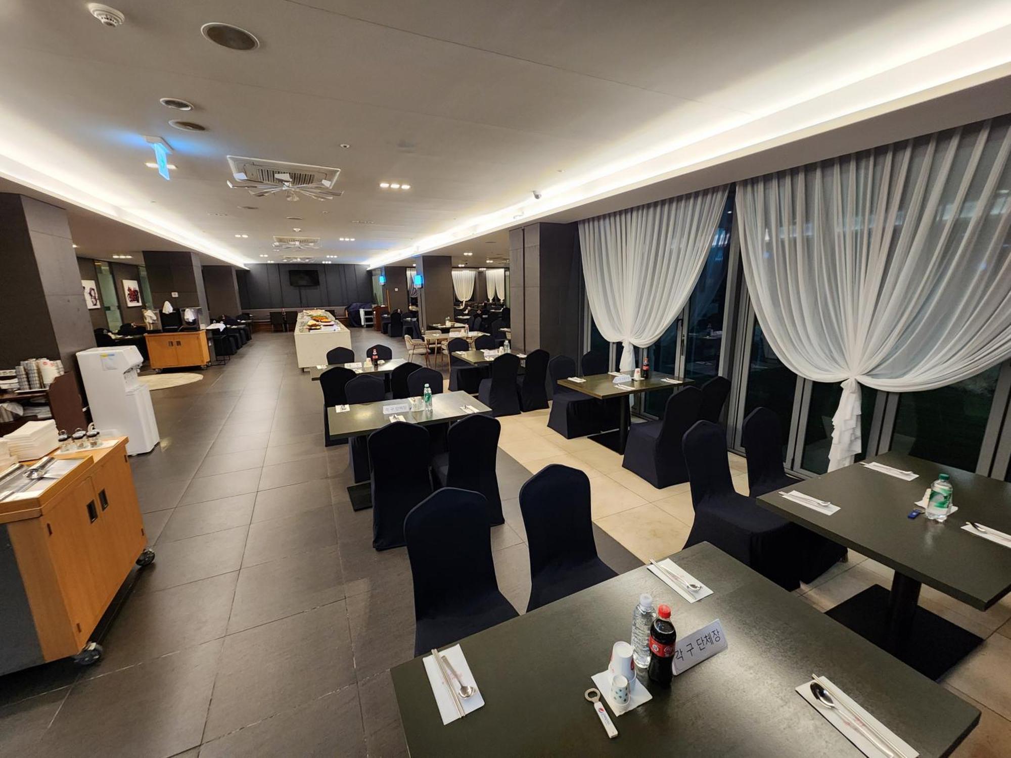 ホテル Ramada By Wyndham Jeju Hamdeok エクステリア 写真