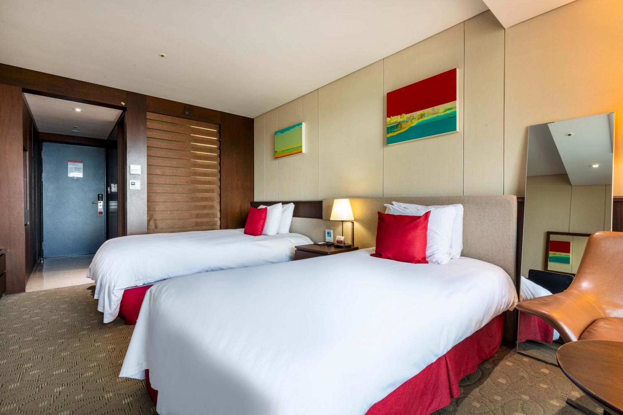 ホテル Ramada By Wyndham Jeju Hamdeok エクステリア 写真